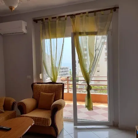 Reta Apartment *